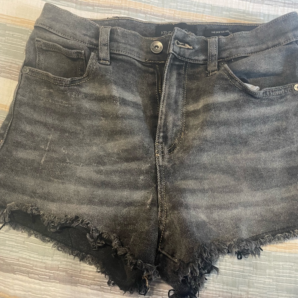 Kendall and Kylie the drifter high-rise